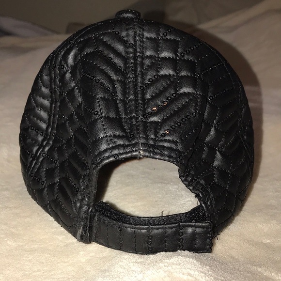 Hat - Picture 3 of 4